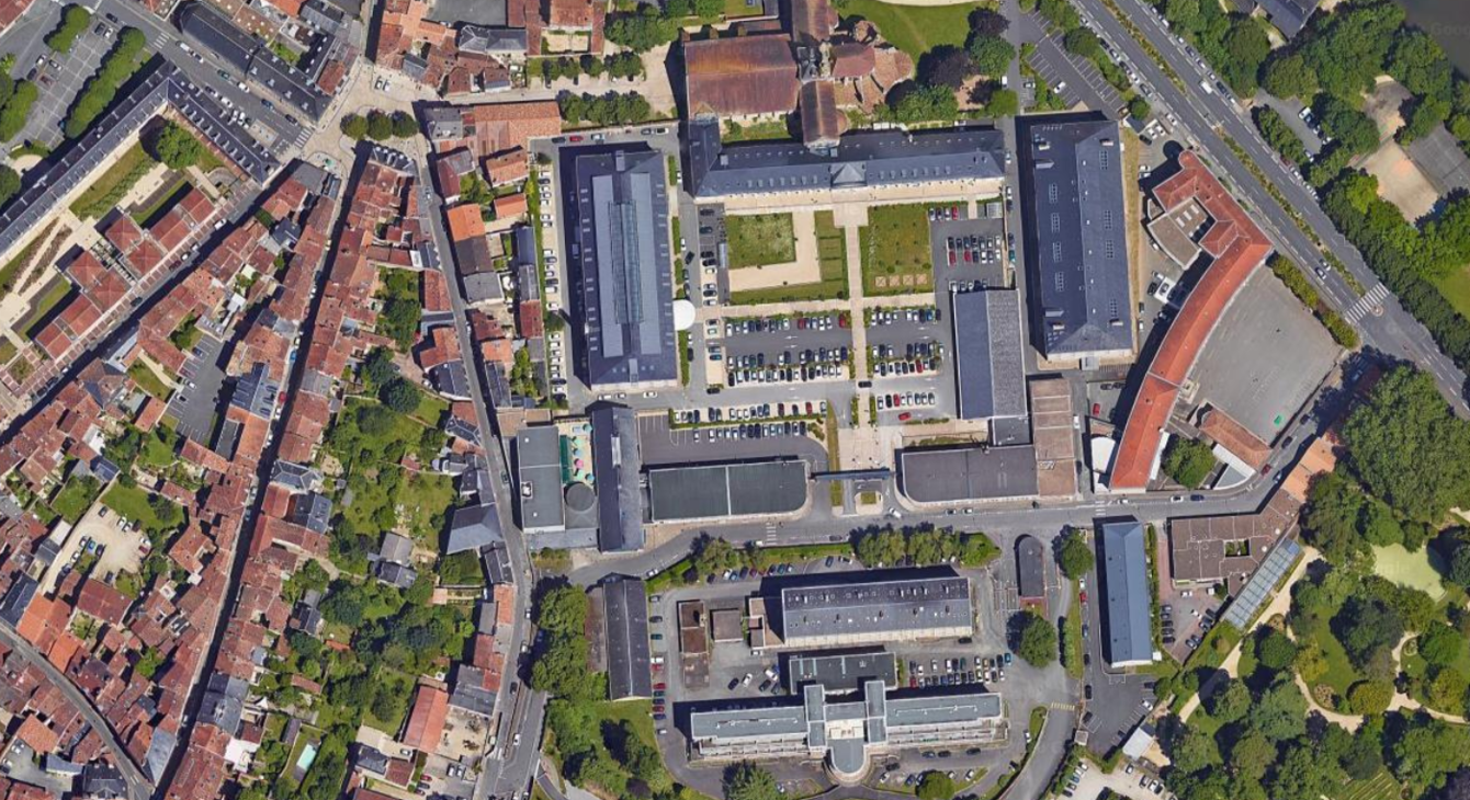Vue aérienne du rectorat de Poitiers